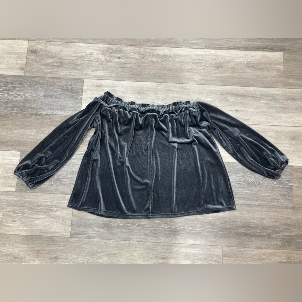 Entro Off the Shoulder Velvet Metallic Grey Top Medium - Picture 12 of 13